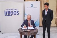El Ayuntamiento de Málaga y Larios firman un protocolo para colaborar en materia cultural