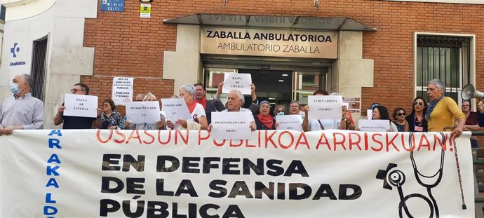 Protesta en Barakaldo contra el "desmantelamiento" de Osakidetza