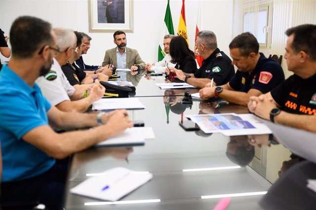 Junta local de seguridad con motivo de San Juan en Almería.