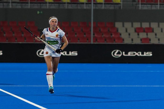 Julia Strappato durante un partido de la selección española de hockey sobre hierba