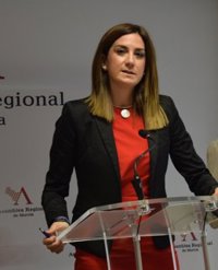 Patricia Fernández anuncia su intención de trabajar por la "unidad" junto Feijóo y López Miras