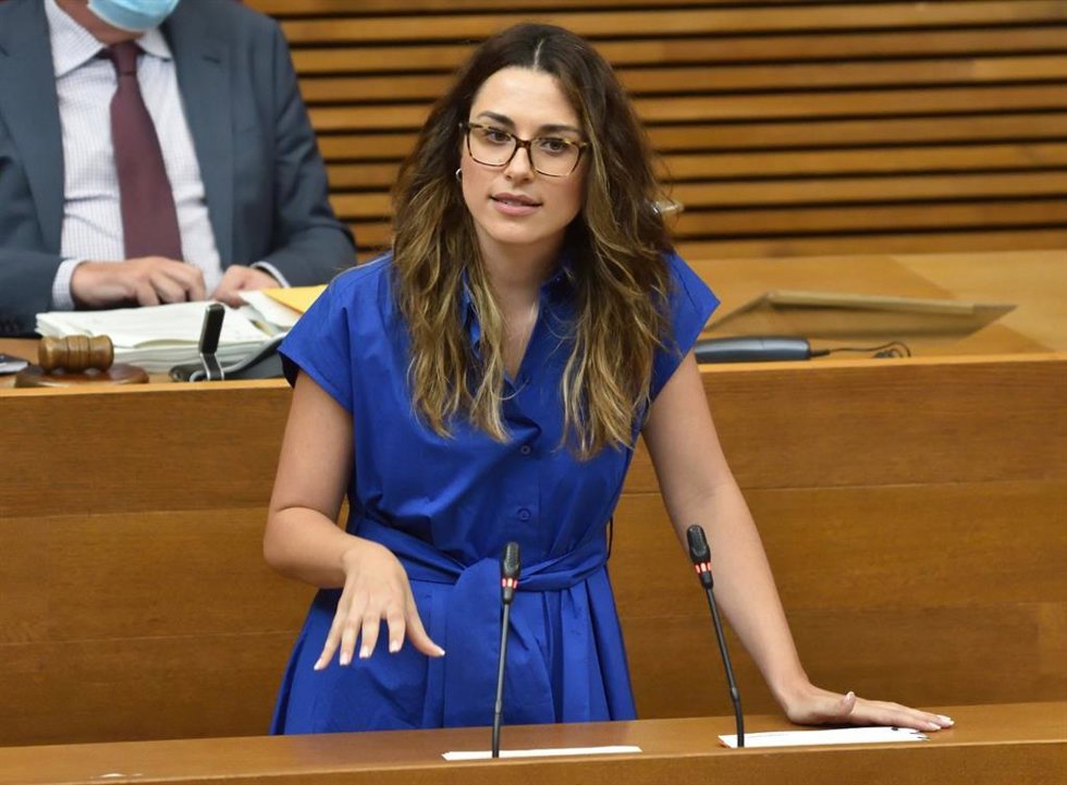 Archivo - La diputada de Compromís, Aitana Mas