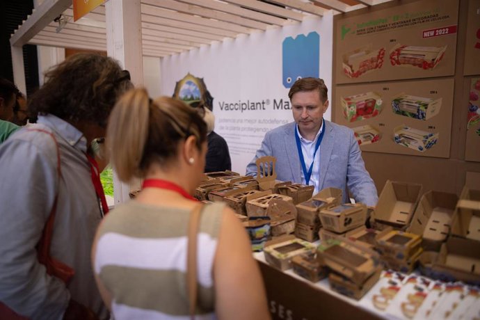 Uno de los stands del VII Congreso Internacional de Frutos Rojos.
