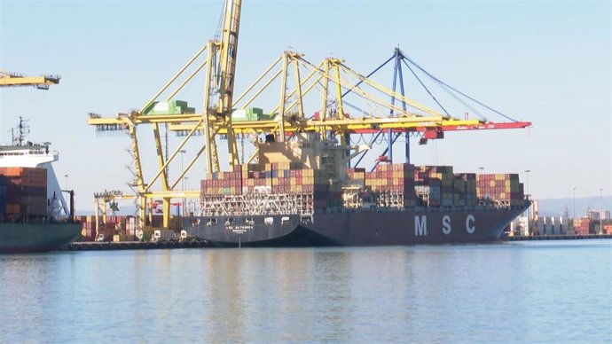 Archivo - Autoridad Portuaria de Valencia asegura que "no hay congestión" en el tráfico marítimo de Valenciaport