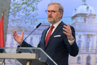 El primer ministro checo acusa a Rusia de "librar una guerra económica contra Europa"