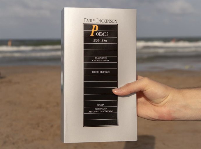 El Magnnim publica una edició bilingüe anglés- valenci de la poesia completa d'Emily Dickinson