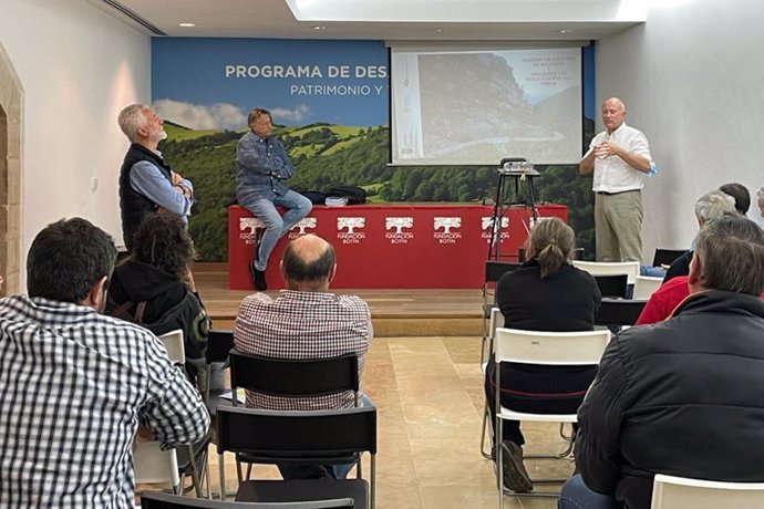 Presentación del proyecto de mejora de la seguridad vial del tramo La Lastra-Embalse de La Cohilla en la CA-281