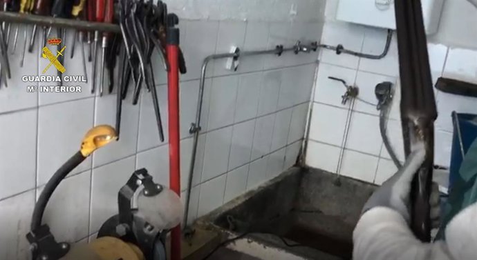 Taller clandestino en Málaga donde se manipulaban armas adquiridas de forma fraudulenta para venderlas a grupos criminales