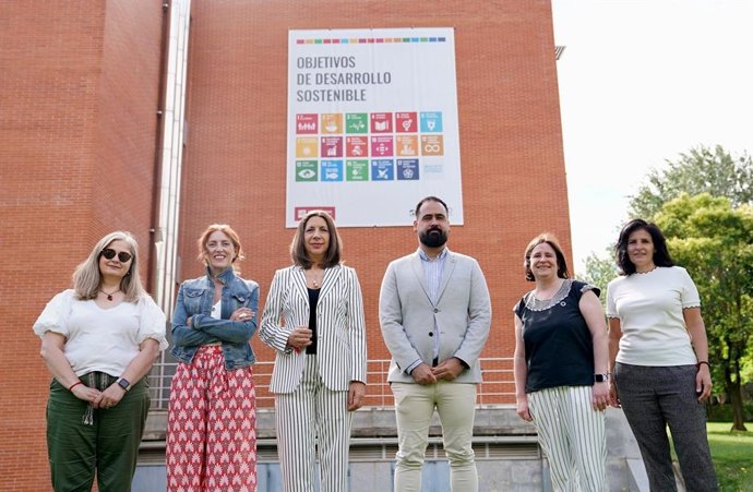 Presentación del VII Curso de Verano sobre Agenda 2030 aborda, que en esta edición, del 6 al 8 de julio, el Objetivo de Desarrollo Sostenible 4 (ODS4)         IMAGEN EN https://www.Unirioja.Es/apnoticias/servlet/Archivo?C_BIN