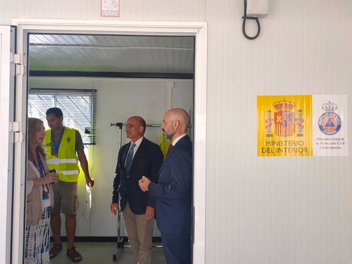 Visita instalaciones de la Operación Paso del Estrecho 2022 en el puerto de Málaga.