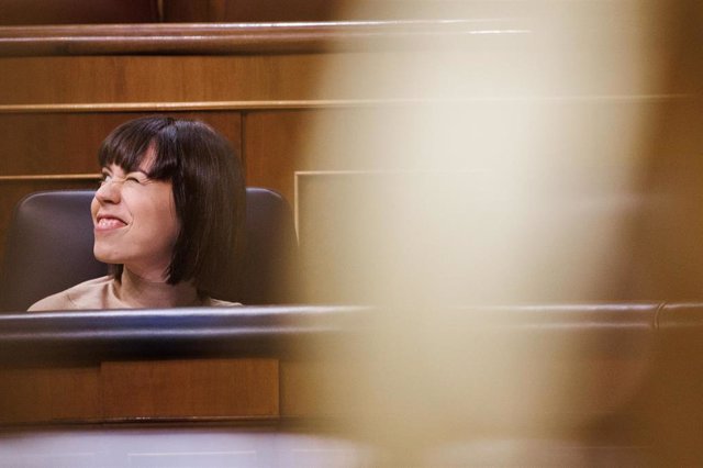 La ministra de Ciencia e Innovación, Diana Morant, en una sesión plenaria, en el Congreso de los Diputados, a 23 de junio de 2022, en Madrid (España).