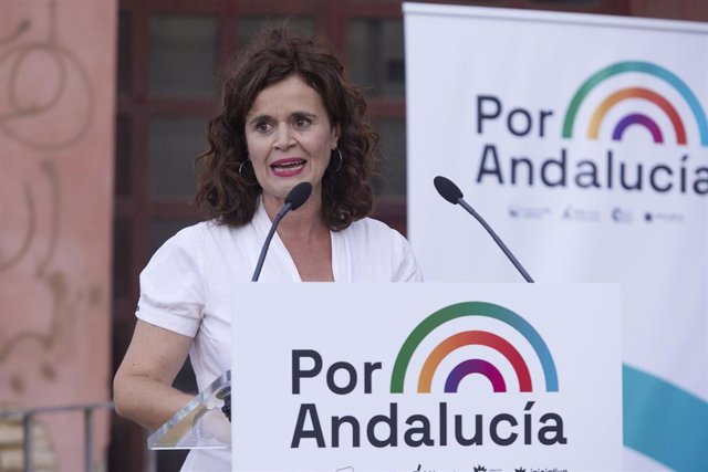 La cabeza de lista de Por Andalucía por Sevilla, Esperanza Gómez, en un acto de la campaña de 8 de junio.