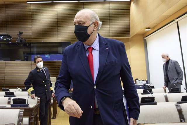 Archivo - El ex ministro de Interior Jorge Fernández Díaz a su llegada a la comisión de investigación de la 'Operación Kitchen en el Congreso de los Diputados.