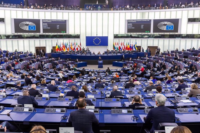 Archivo - Pleno del Parlamento Europeo