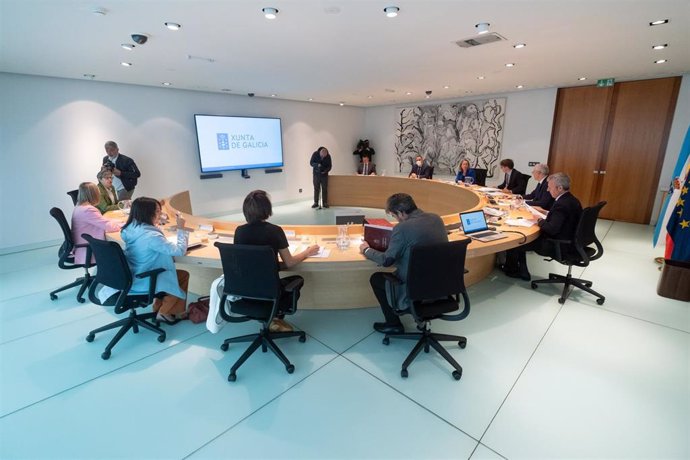 El presidente de la Xunta, Alfonso Rueda Valenzuela, preside la reunión del ConselloEdificio Administrativo de San Caetano, Santiago de Compostela, 23/06/22.