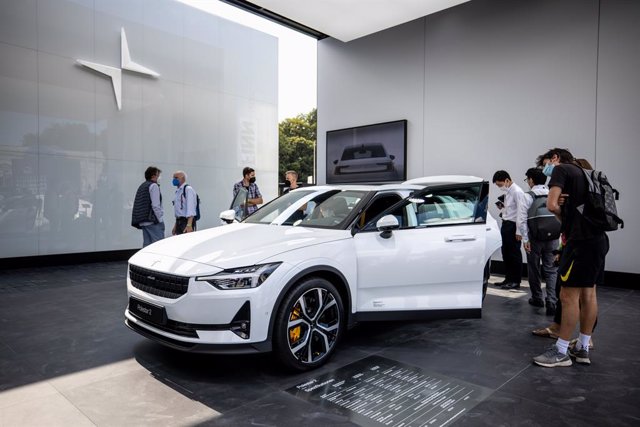 Archivo - 09 September 2021, Bavaria, Munich: A Polestar 2 can be on display at the Open Space on Koenigsplatz during the International Motor Show (IAA Mobility), which runs until 12 September 2021. Photo: Matthias Balk/dpa