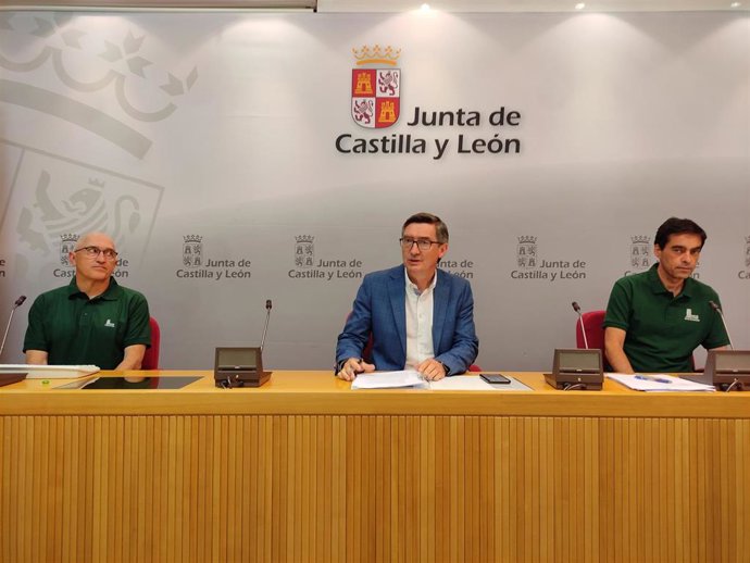 De izquierda a derecha Rey, Arranz y Sánchez.