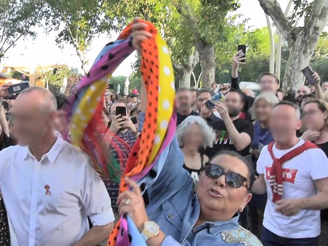 MARÍA DEL MONTE EN EL ORGULLO GAY DE SEVILLA