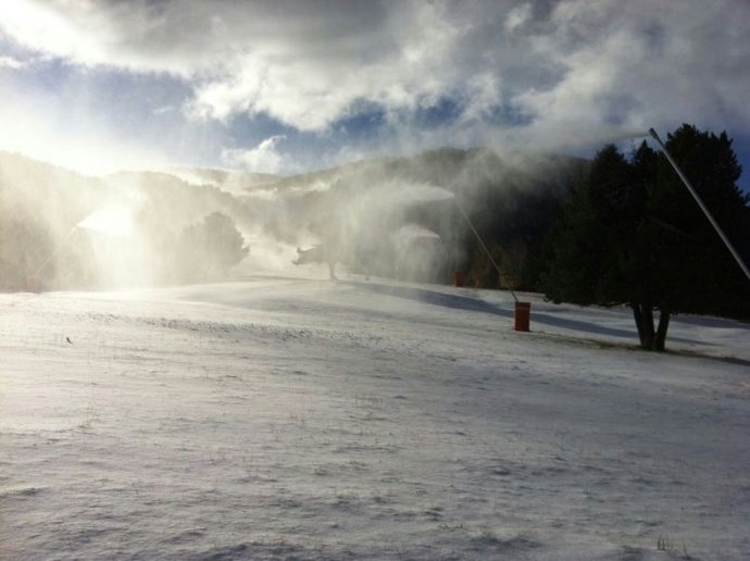 Archivo - Estación de esquí La Molina. Foto de archivo.