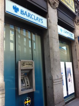 Archivo - Recursos de una oficina de Barclays