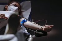 Las donaciones de sangre registran el "mayor repunte", con un 34% más, y "rozan la normalidad" en Sevilla