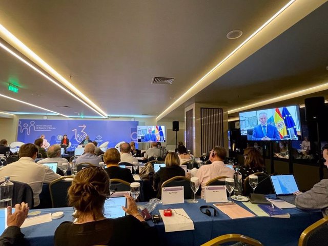 El presidente de Canarias interviene por vídeo en una conferencia del Comité Europeo de las Regiones que se celebra en la ciudad griega de Alimos