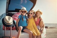 Vacaciones sin pantallas: 7 consejos para conseguir un equilibrio en verano