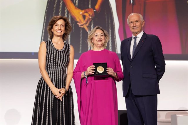 Ángela Nieto, Laureada por Europa, recoge en París su premio ‘L'Oréal-UNESCO For Women In Science’ 2022.