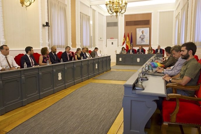 Pleno en el Ayuntamiento de Guadalajara