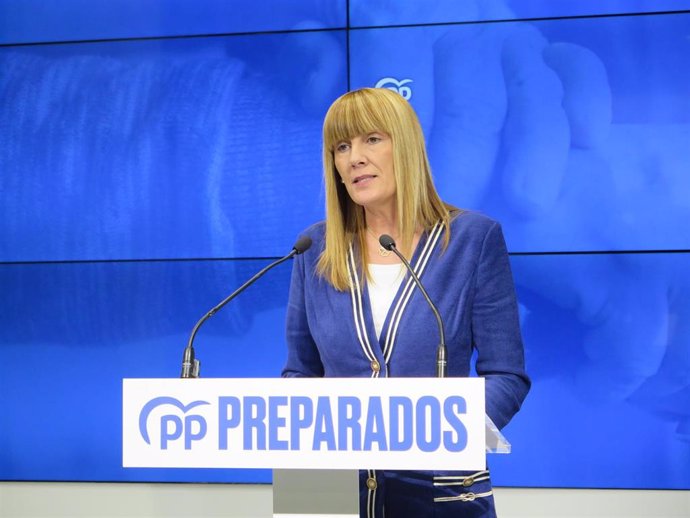 La senadora del PP Ana Lourdes González en comparecencia de prensa