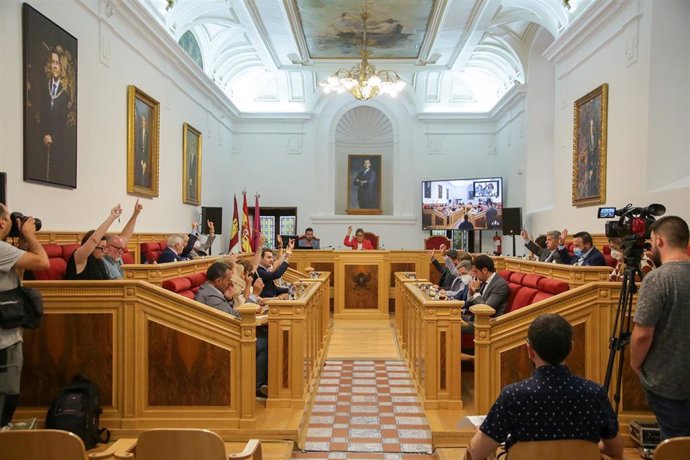 Votación de propuestas en el Debate sobre el Estado de la Ciudad de Toledo.