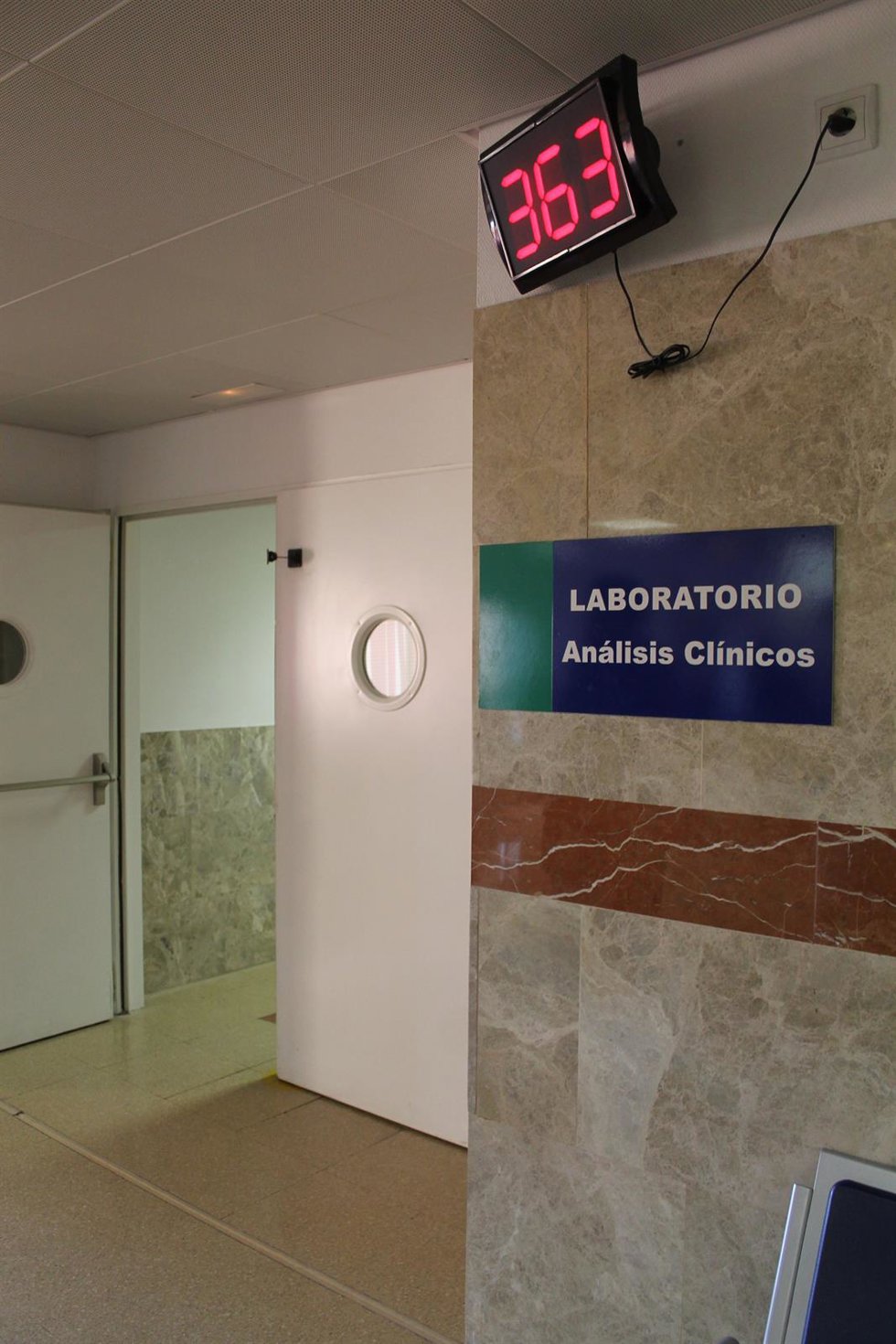 Archivo - Hospital, Pasillo, Sala de espera
