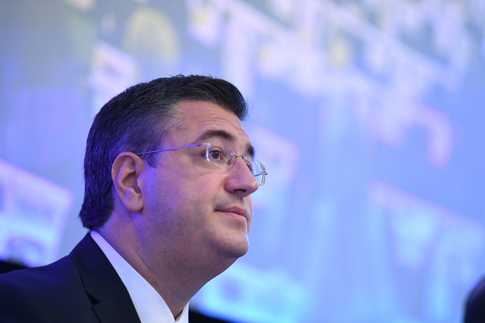 El presidente del Comité Europeo de las Regiones, ?Apostolos Tzitzikostas, interviene en la 146 sesión plenaria del Comité Europeo de las Regiones, a 12 de octubre en Bruselas (Bélgica).