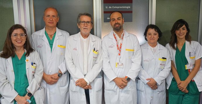 Nota + Foto/La Unidad De Coloproctología De La Arrixaca Logra La Acreditación Nacional Avanzada Por La Calidad De Su Trabajo Y Actividad Investigadora