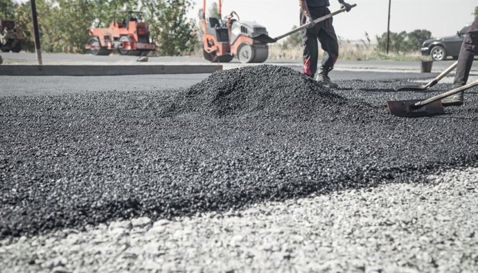 Trabajos de asfaltado de carreteras