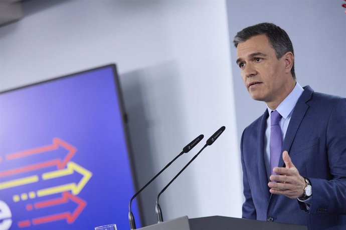 El presidente del Gobierno de España , Pedro Sánchez, comparece tras la reunión del Consejo de Ministros Extraordinario, en el Palacio de la Moncloa, a 22 de junio de 2022, en Madrid (España). El Gobierno ha anunciado la aprobación de un decreto de medi