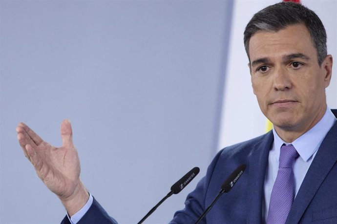 El presidente del Gobierno de España , Pedro Sánchez, comparece tras la reunión del Consejo de Ministros Extraordinario, en el Palacio de la Moncloa, a 22 de junio de 2022, en Madrid (España). 