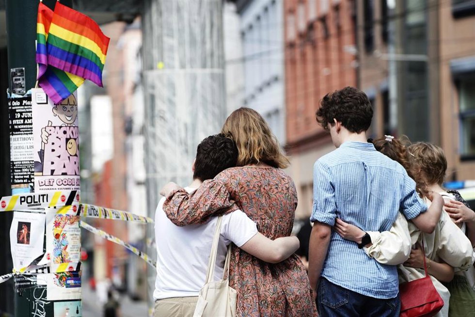 Ataque terrorista contra un pub LGBTI en Oslo (Noruega)
