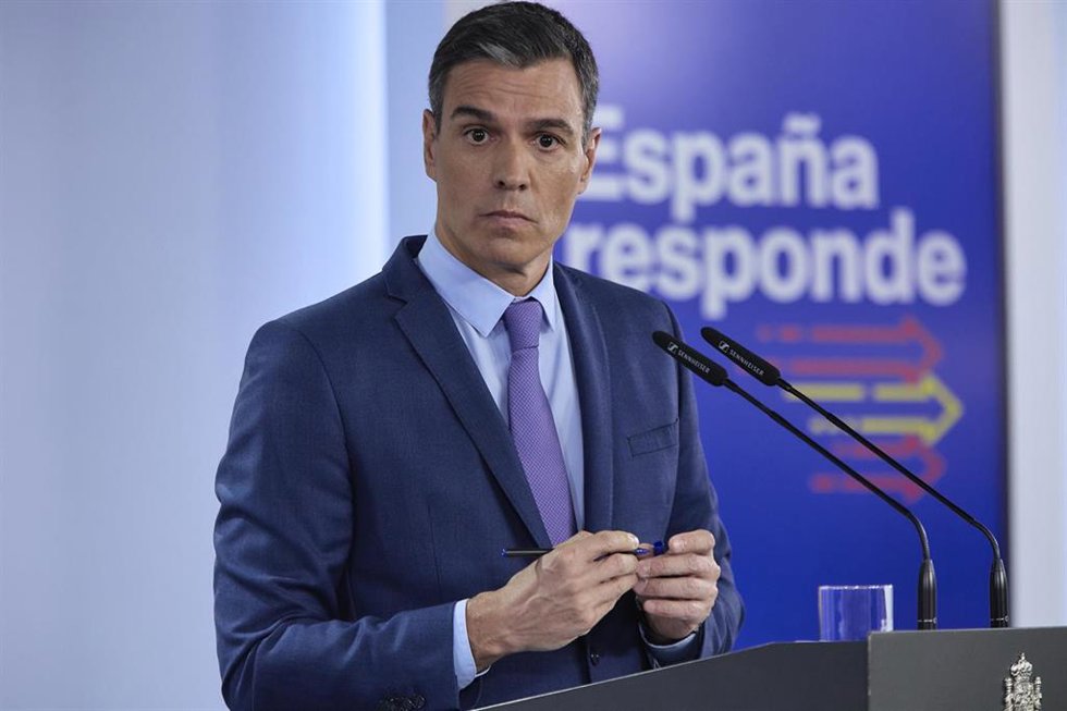 El presidente del Gobierno, Pedro Sánchez, comparece tras la reunión del Consejo de Ministros Extraordinario, en el Palacio de la Moncloa, a 22 de junio de 2022, en Madrid (España).