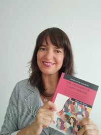 La periodista Mónica Niño presenta el martes su libro "Cómo empoderarse en el nuevo paradigma"