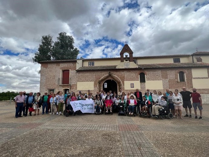 Jornada en la localidad vallisoletana de Matapozuelos organizada por Aspaym con motivo de su 30 aniversario