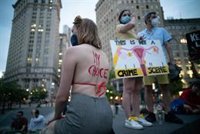 Más de 30 senadores demócratas piden a Biden proteger el acceso al aborto en Estados Unidos