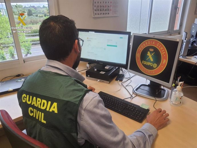 Agente de la Guardia Civil  