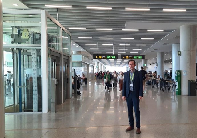 Sergio Millanes, director del Aeropuerto de Sevilla.