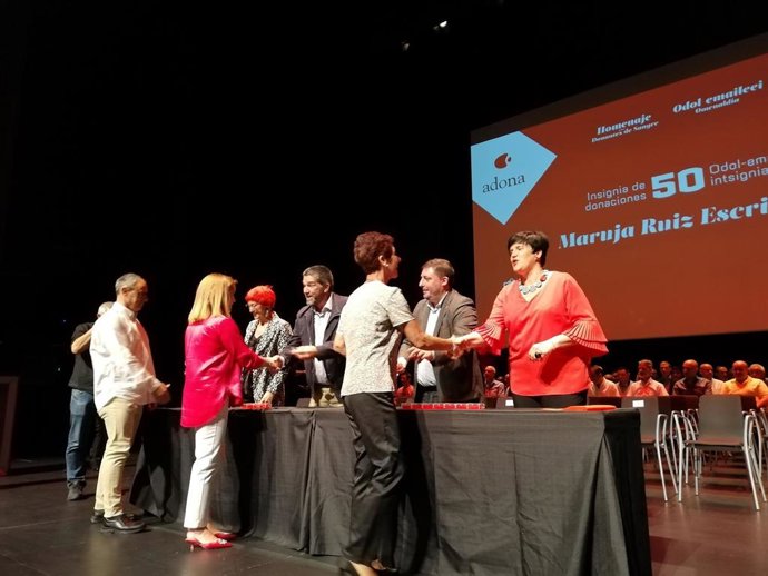 Acto de ADONA en homenaje a los donantes de sangre.