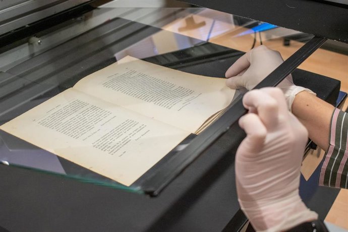 Archivo - Digitalización publicaciones de la Real Academia Galega (RAG).