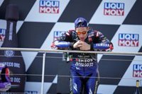 Quartararo, sancionado con una 'long lap penalty' por tirar a Aleix Espargaró