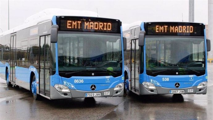 Archivo - Imagen de recurso de autobuses de EMT. 