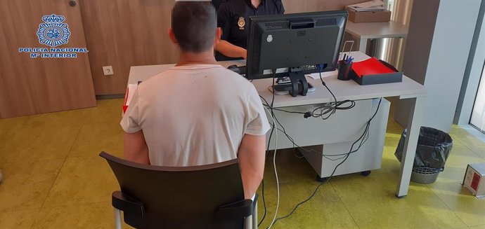 Detenido un joven de veintidós años por un Delito de Tráfico de Drogas en el centro de Logroño