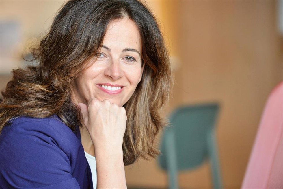 Archivo - La directora comercial de CoinmotionEspaña, Ana Elliott.